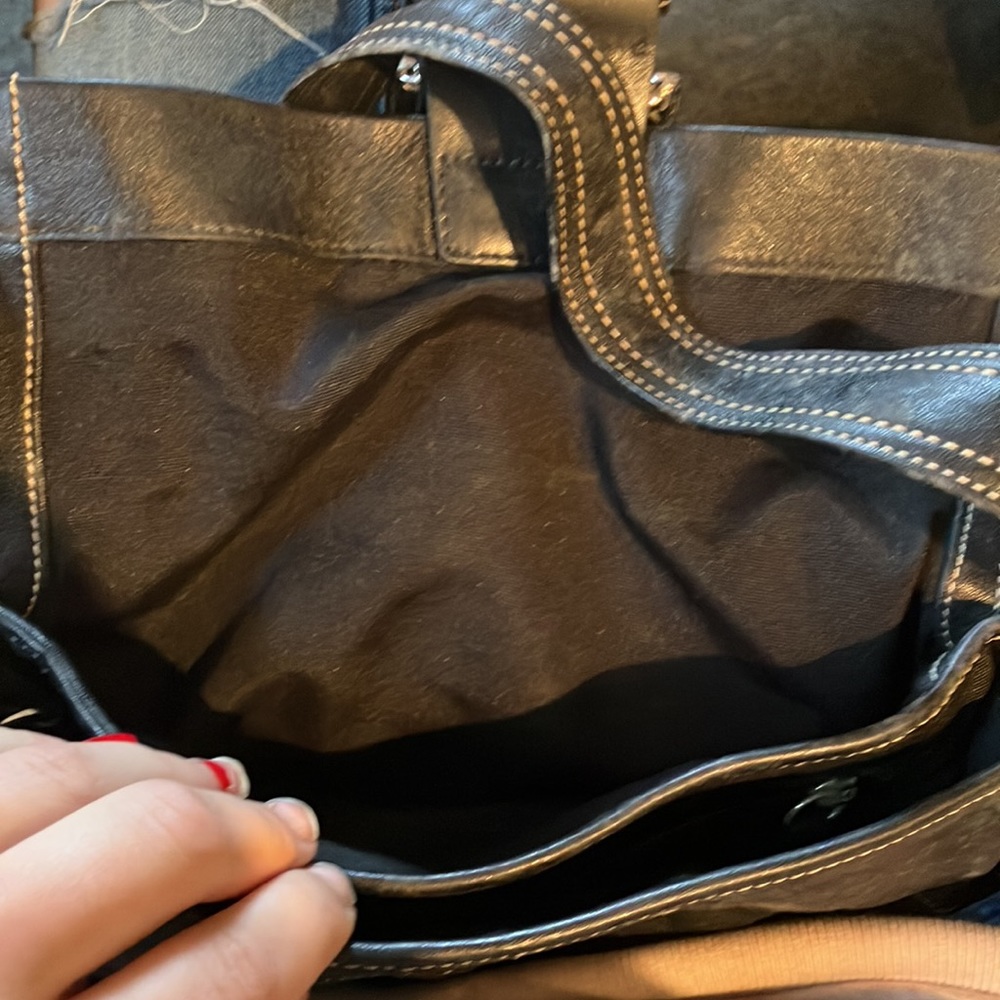 Coach bag! - Picture 5 of 7